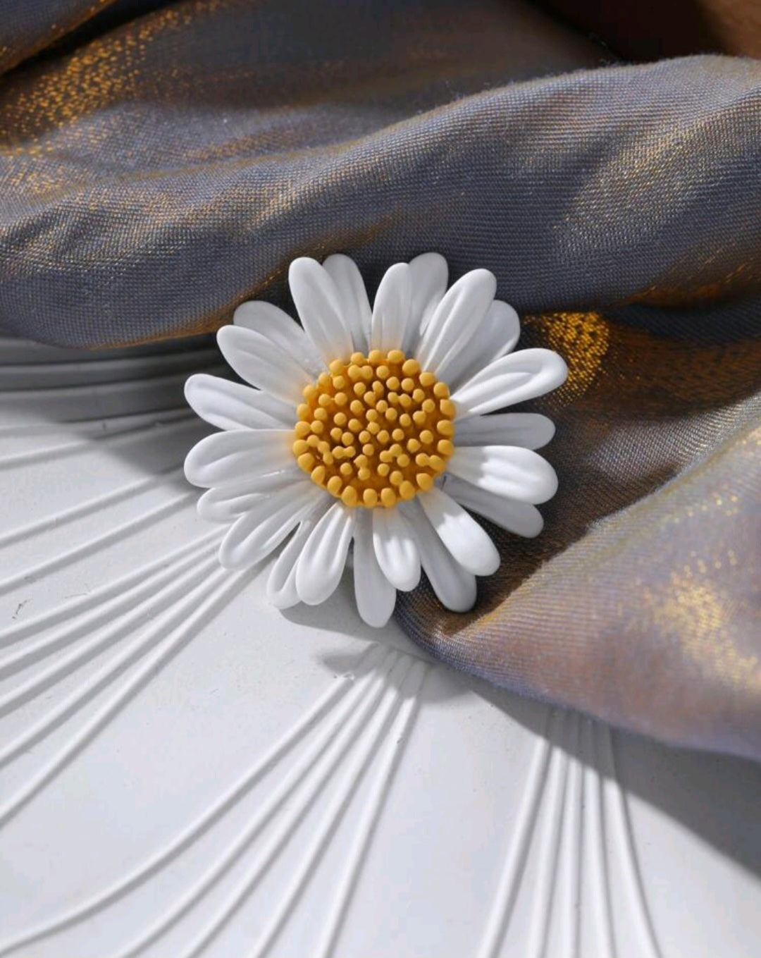 Sun flowers brooch