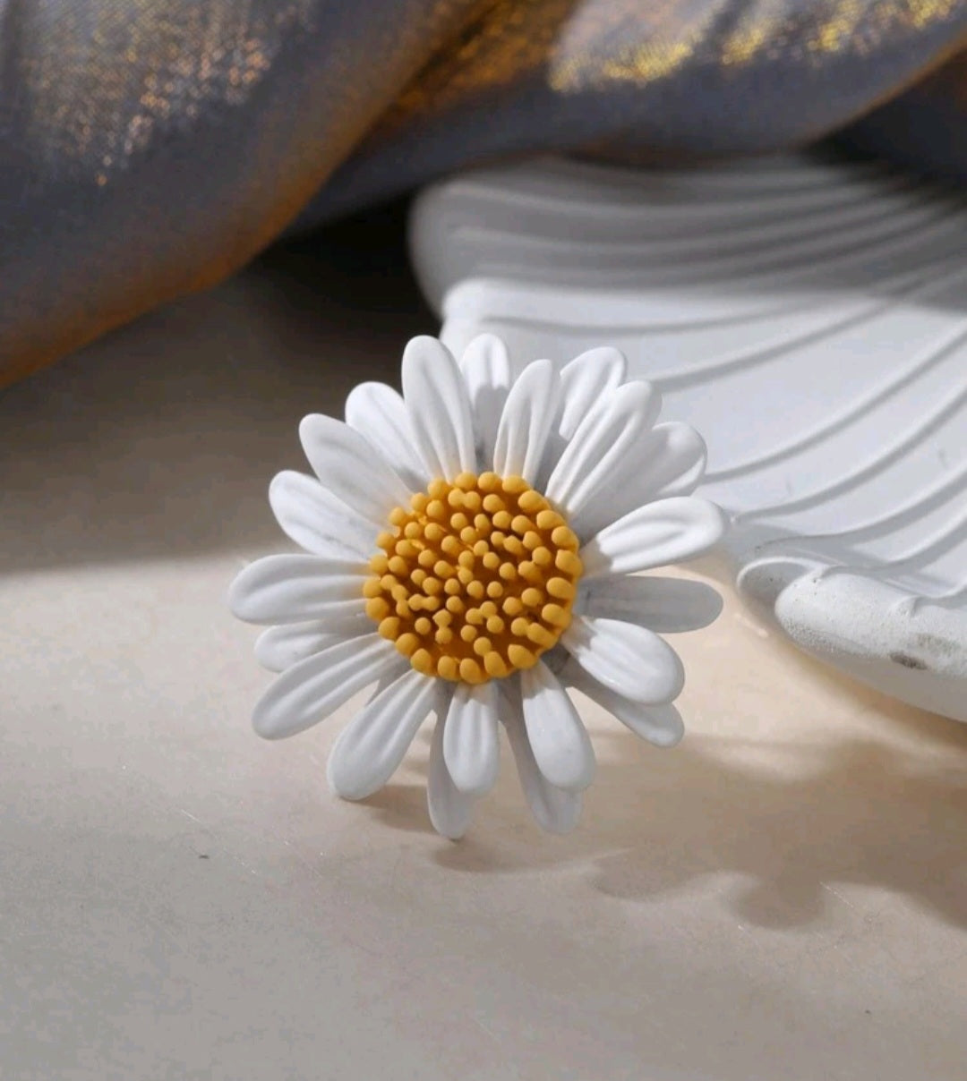 Sun flowers brooch