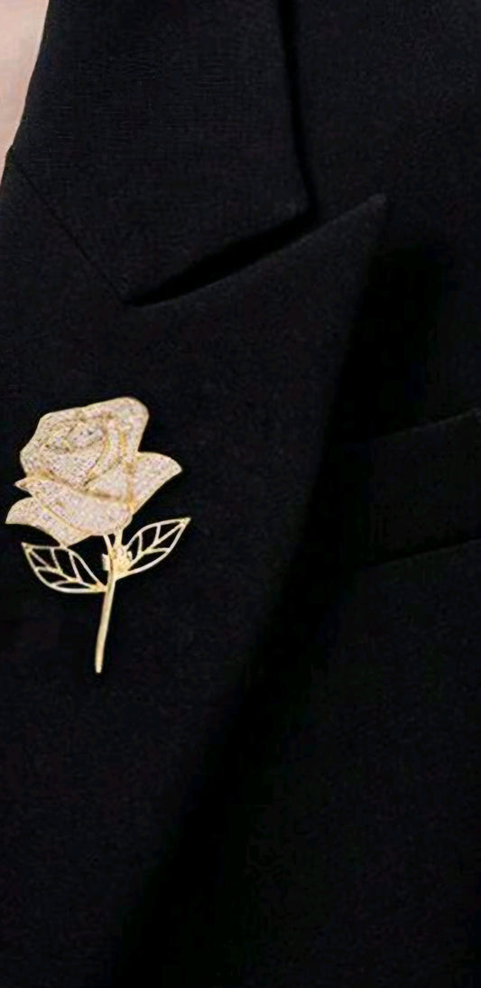 Gold flower brooch